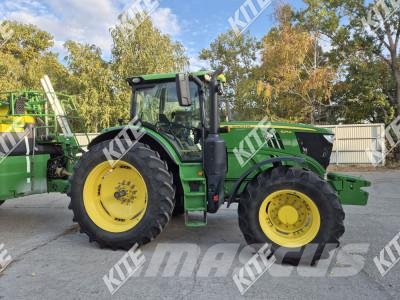 John Deere 6215R Traktorit