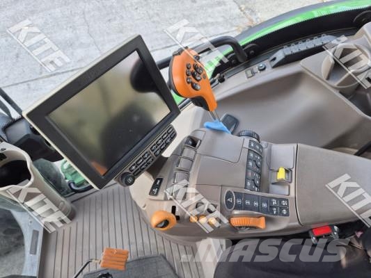 John Deere 6215R Traktorit