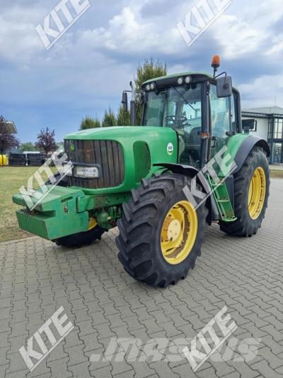 John Deere 6920S الجرارات