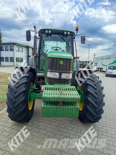 John Deere 6920S الجرارات