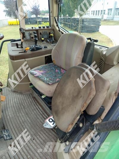 John Deere 6920S الجرارات