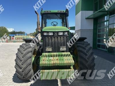 John Deere 8100 Traktori