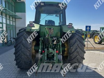 John Deere 8100 Traktori