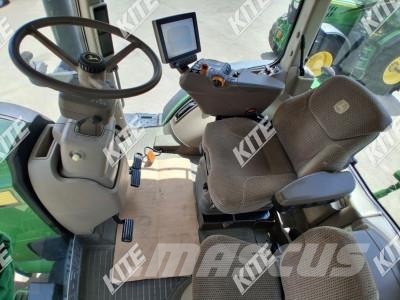 John Deere 8345R الجرارات