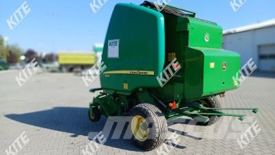 John Deere 854N Lisy na okrúhle balíky