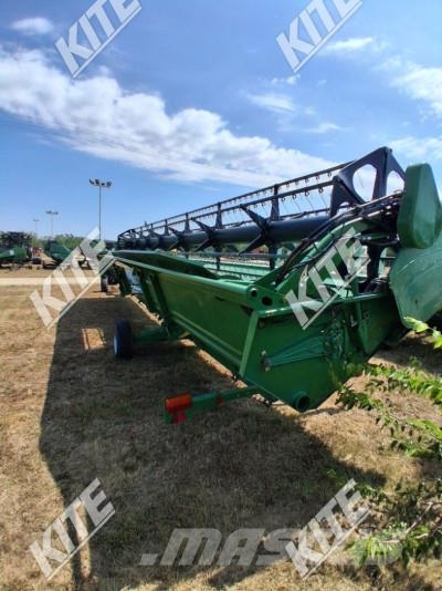 John Deere S680i 2WD Combine de secerat