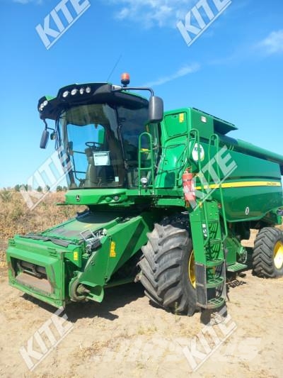 John Deere W540 حصادات الأعلاف