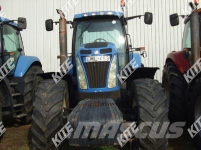 New Holland T8040 Traktori