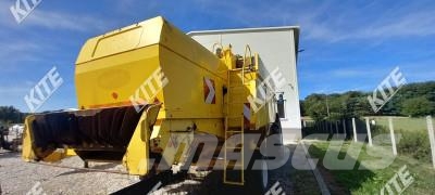 New Holland TX66 Moissonneuse batteuse