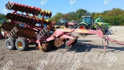 Väderstad Carrier 650 زحافات ساحقة