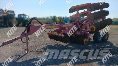 Väderstad Carrier 650 زحافات ساحقة