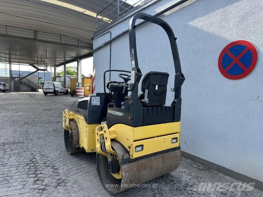 Bomag BW 120 AD-4 Valjci sa duplim bubnjem