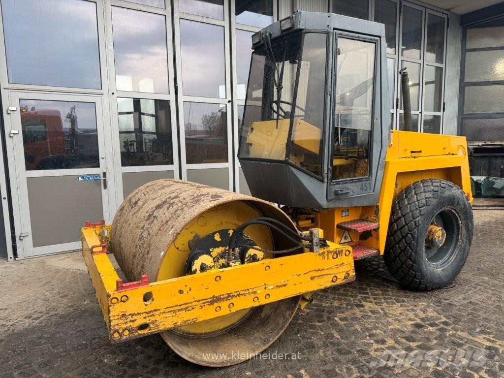 Bomag BW 172 D-2 Valjci sa duplim bubnjem