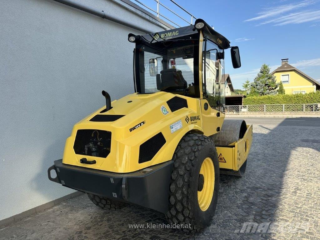 Bomag BW 177 D-5 مداحل ثنائية الاسطوانة