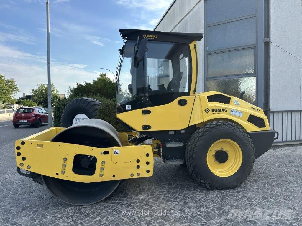 Bomag BW 177 D-5 مداحل ثنائية الاسطوانة