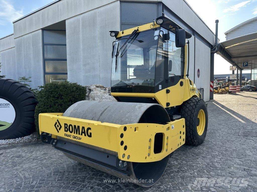 Bomag BW 177 D-5 مداحل ثنائية الاسطوانة