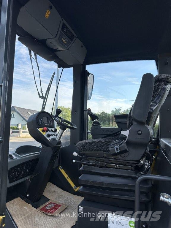 Bomag BW 177 D-5 مداحل ثنائية الاسطوانة