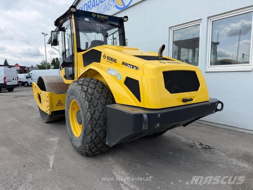 Bomag BW 213 D-5 Valjci sa duplim bubnjem