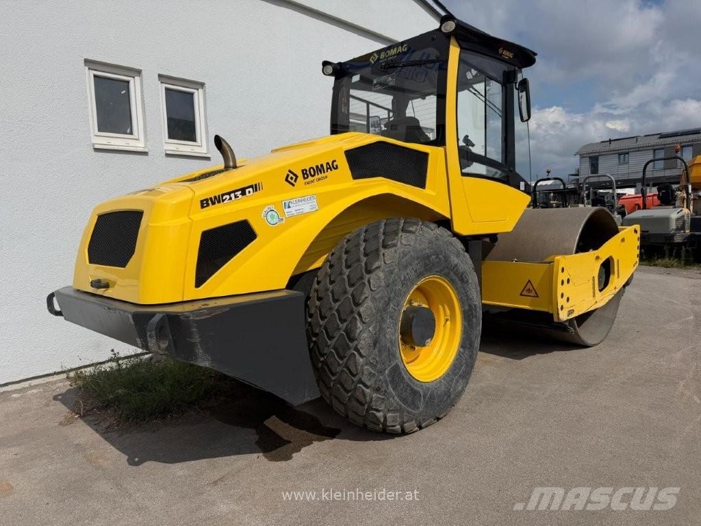 Bomag BW 213 D-5 Valjci sa duplim bubnjem