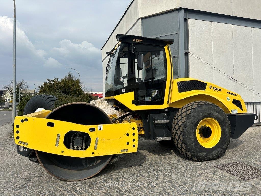 Bomag BW 213 D-5 Tandemové válce