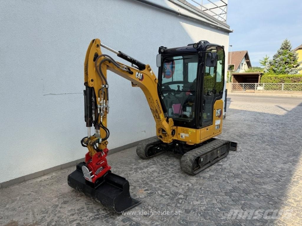 CAT 301.8 Powertilt Mini bageri <7t