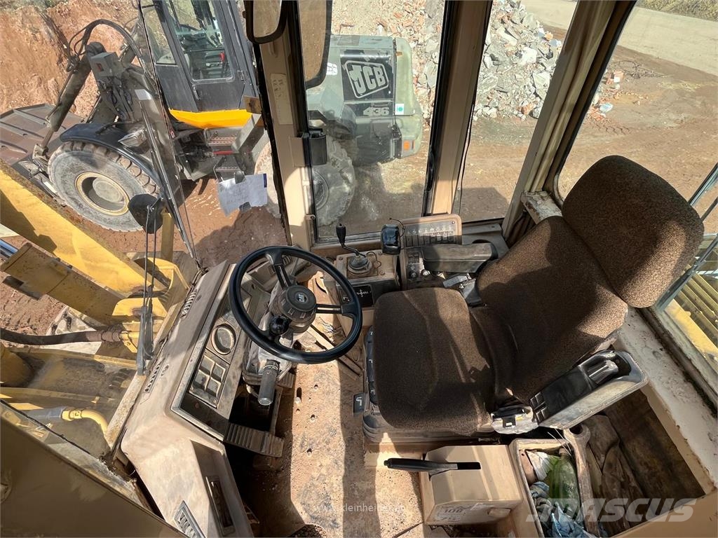 CAT 928 F Chargeuse sur pneus