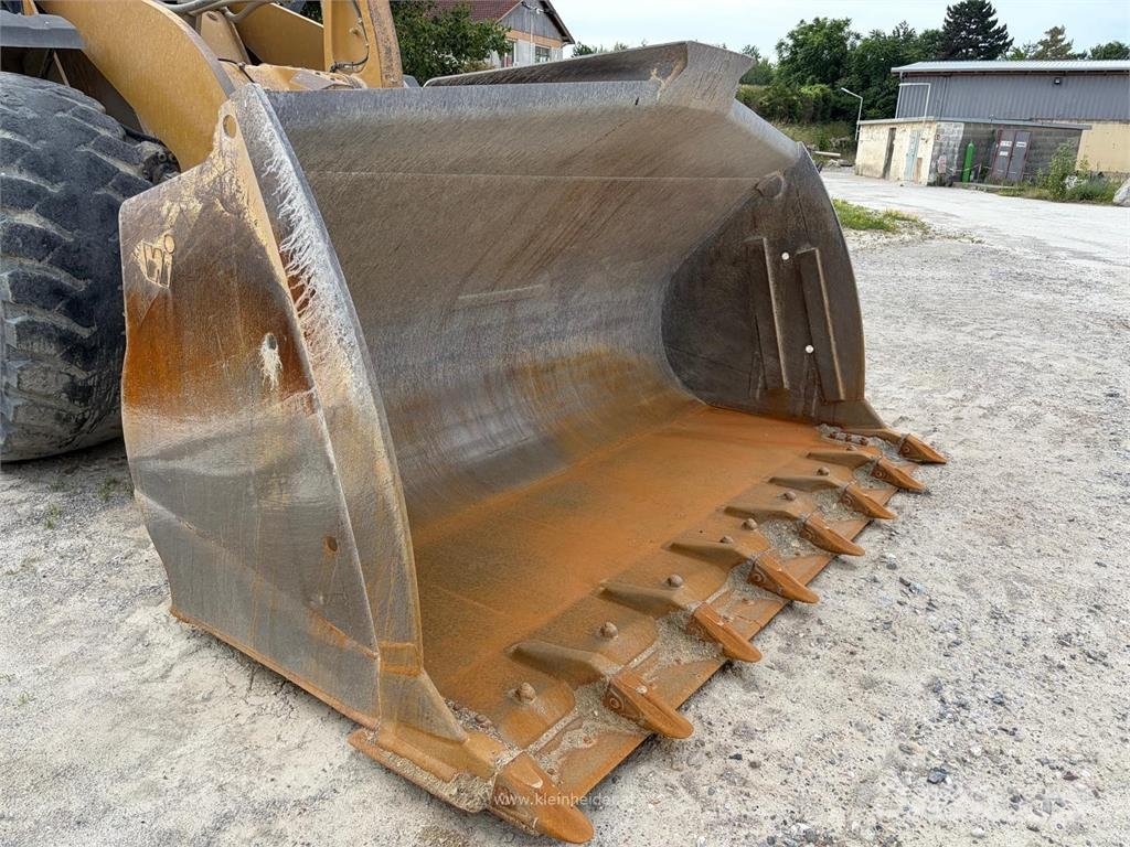 CAT 972 MXE Iekrāvēji uz riteņiem