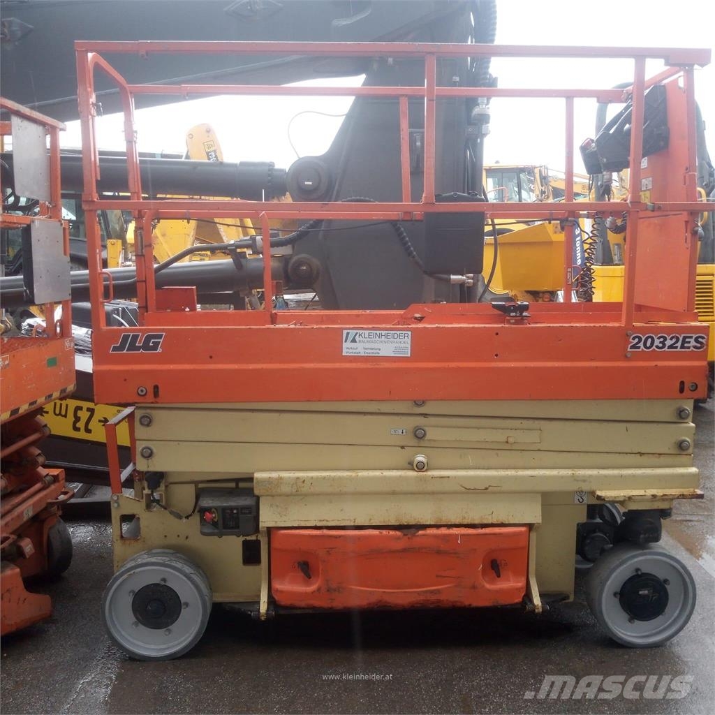 JLG 2032 ES Makazaste platforme