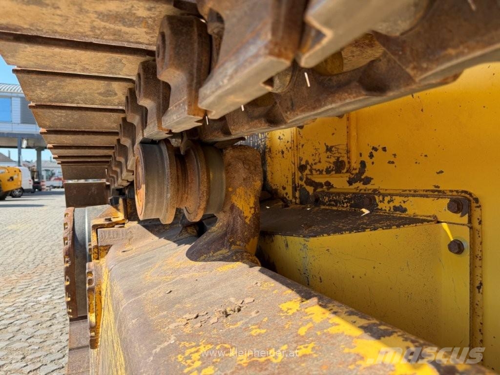Komatsu D 61 EX-24 Верижни булдозери
