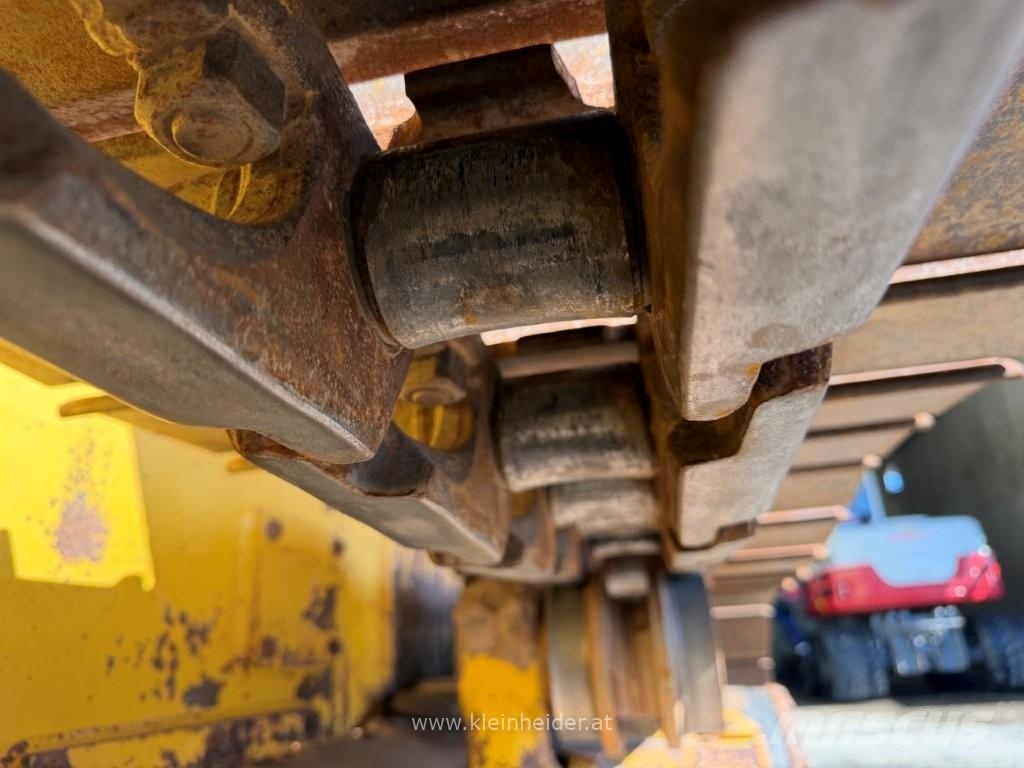 Komatsu D 61 EX-24 Верижни булдозери
