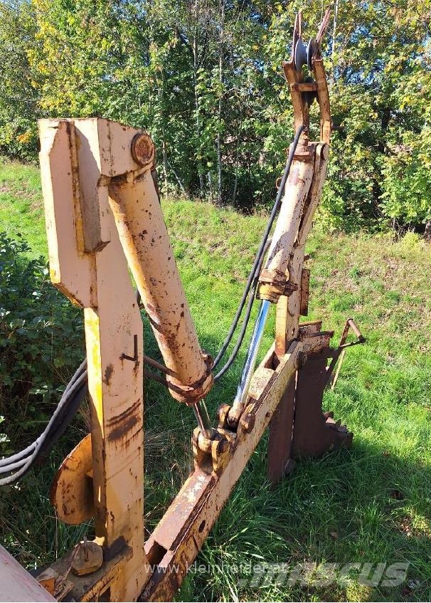 Komatsu D 65-A6-LGP Kabelpflug Asfaltafwerkmachines