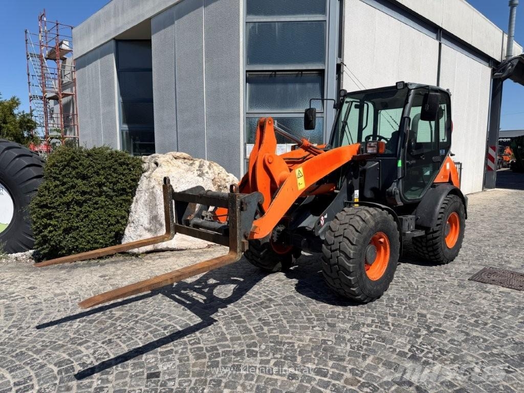 Komatsu WA 70-7 Gumikerekes homlokrakodók