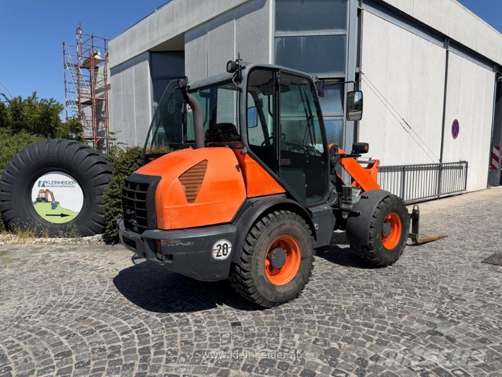 Komatsu WA 70-7 Gumikerekes homlokrakodók