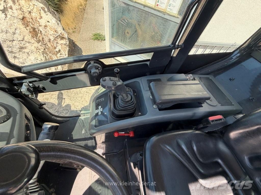 Komatsu WA 70-7 Gumikerekes homlokrakodók