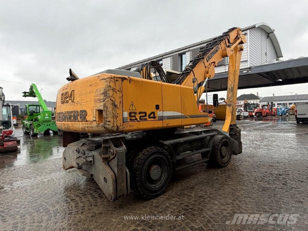 Liebherr A 924 C Industry 폐기물/산업 처리기