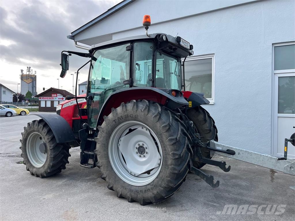 Massey Ferguson 5713 M ساحبات مفصلية