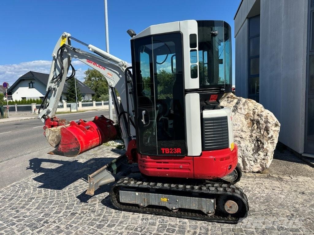 Takeuchi TB 23 R Powertilt Mini ekskavatörler, 7 tona dek