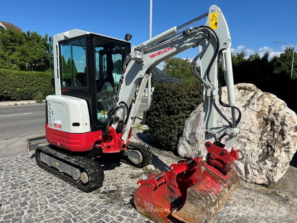 Takeuchi TB 23 R Powertilt Mini ekskavatörler, 7 tona dek