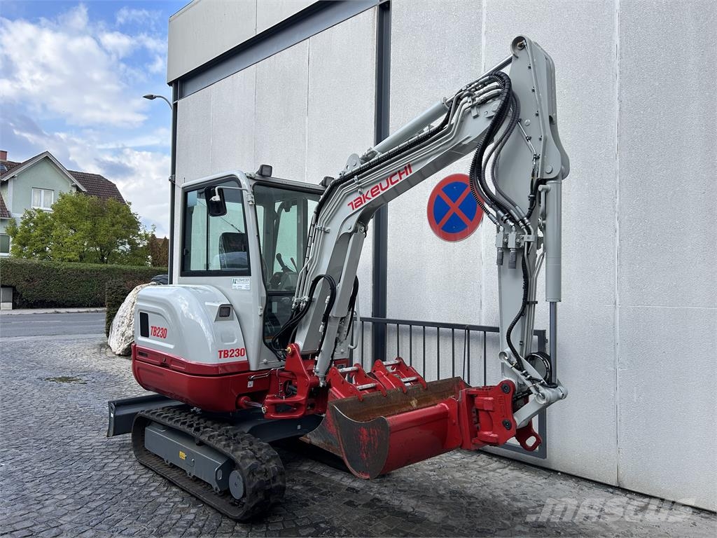 Takeuchi TB 230 G + ZS Miniescavadeiras < 7t (Mini escavadeiras)
