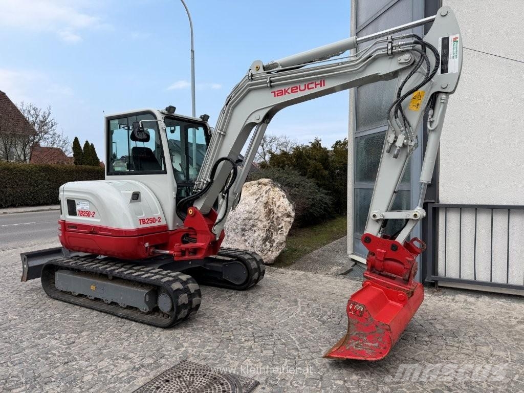 Takeuchi TB 250-2 Powertilt Εκσκαφάκι (διαβολάκι) < 7t