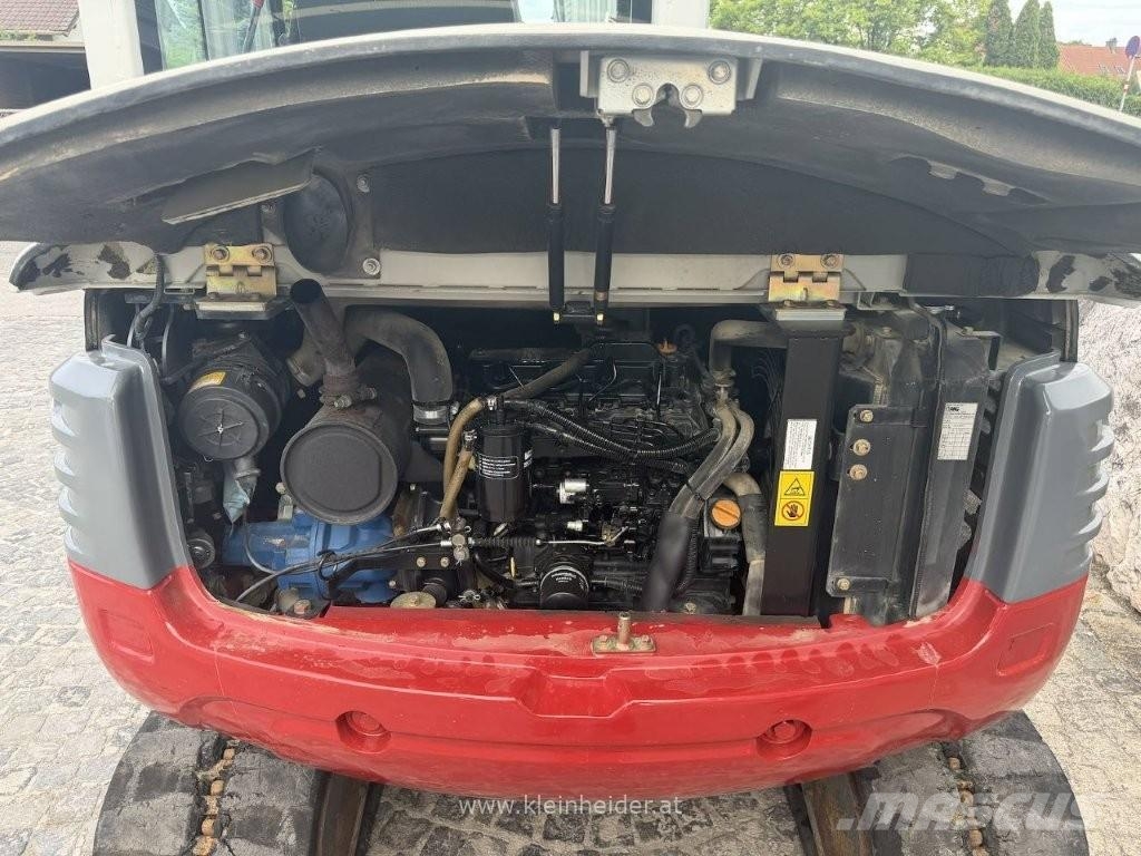 Takeuchi TB 250 Powertilt Εκσκαφάκι (διαβολάκι) < 7t