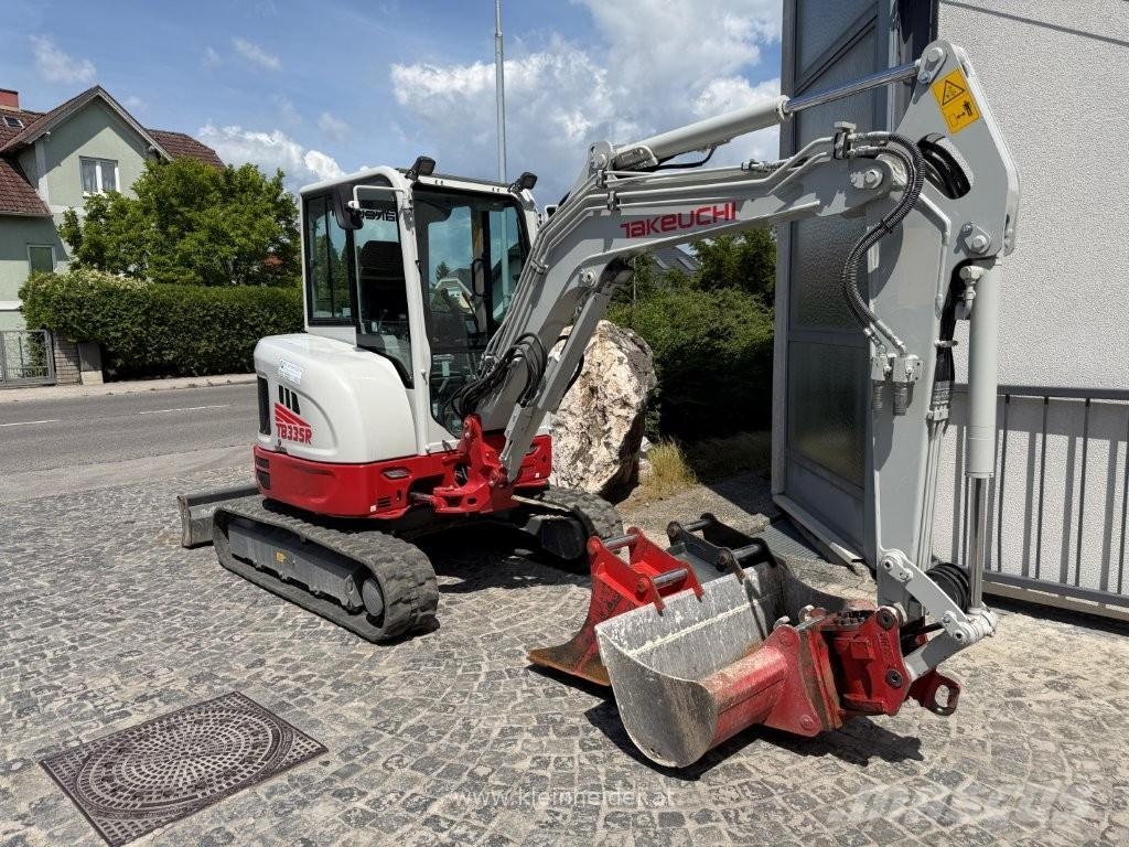 Takeuchi TB 335 R Powertilt Εκσκαφάκι (διαβολάκι) < 7t