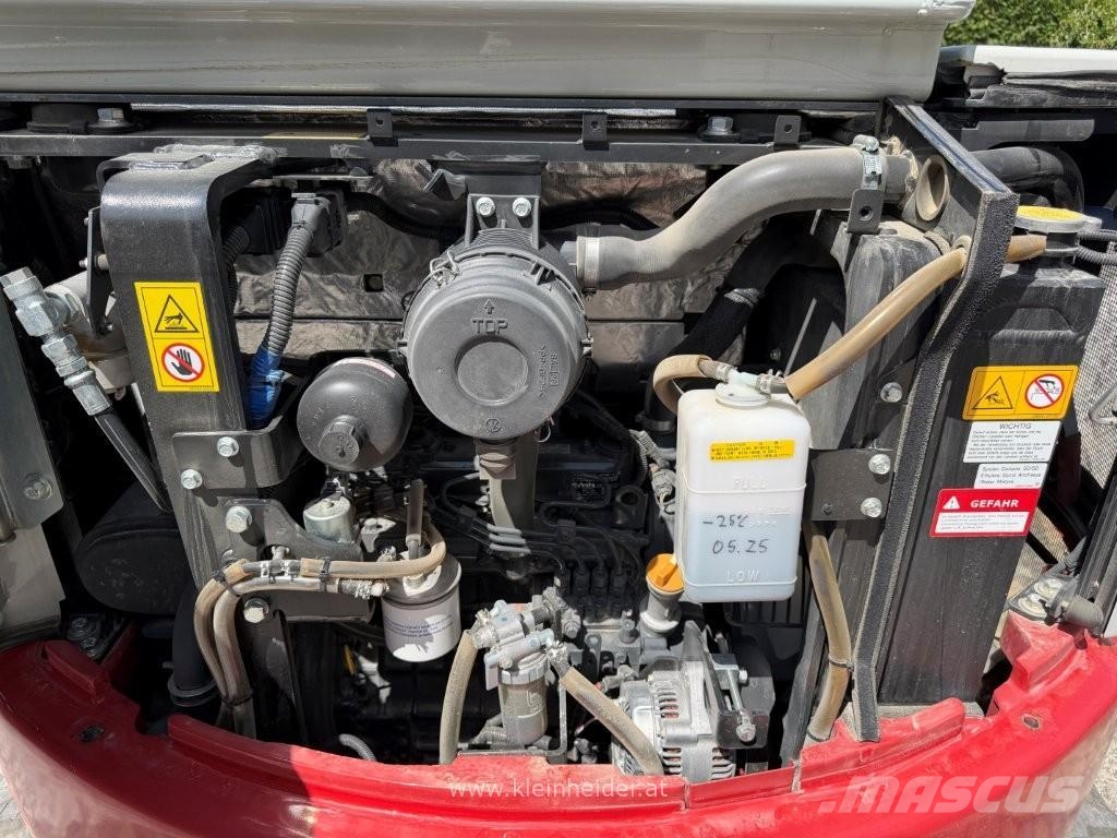 Takeuchi TB 335 R Powertilt Εκσκαφάκι (διαβολάκι) < 7t
