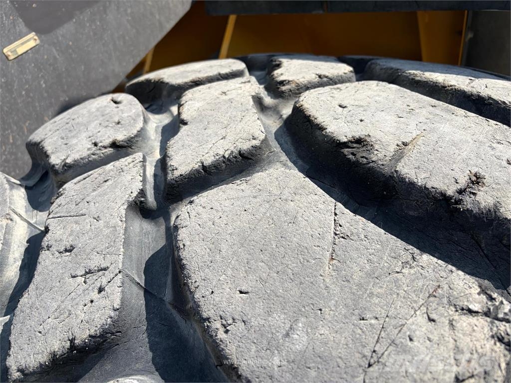 Volvo L 110 H + SW + Waage Pyöräkuormaajat