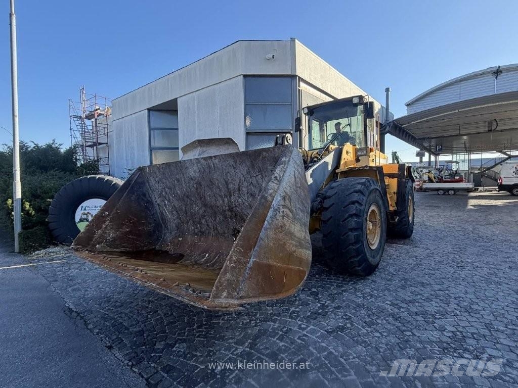 Volvo L 120 C Kolesové nakladače