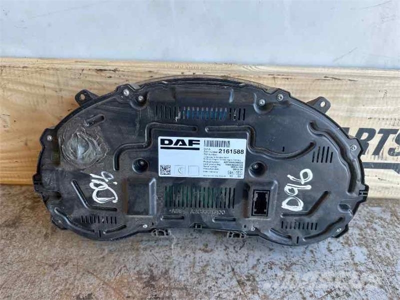 DAF INSTRUMENT PANEL 2161588 Кабины