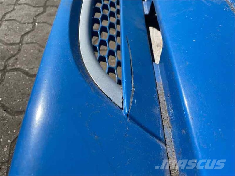 DAF XF FRONT UPPER GRILL FRAME Kabinos ir salonai