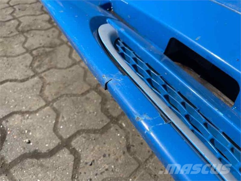 DAF XF FRONT UPPER GRILL FRAME Kabinos ir salonai