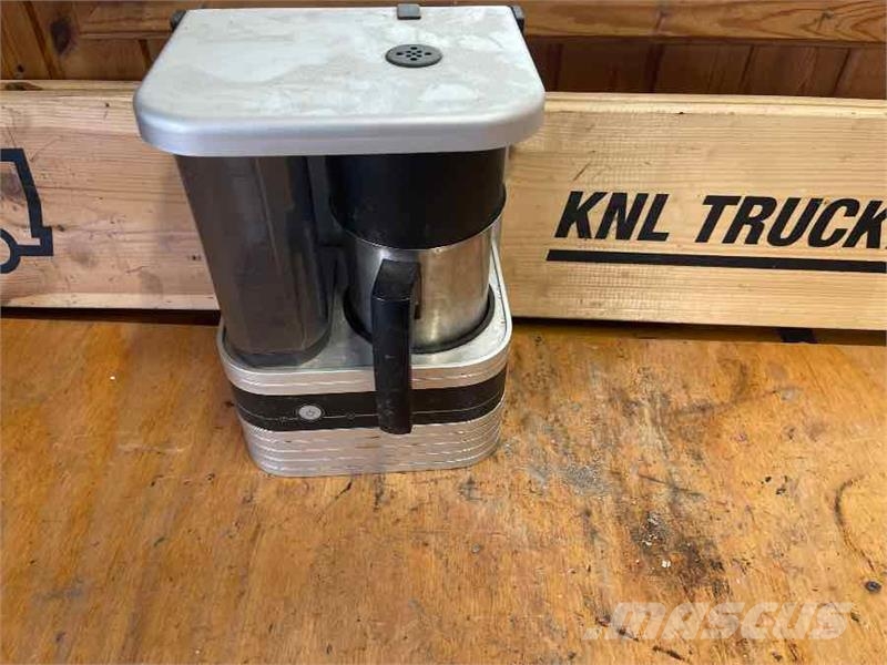  DIVERSE COFFEE MAKER كابينة والداخلية