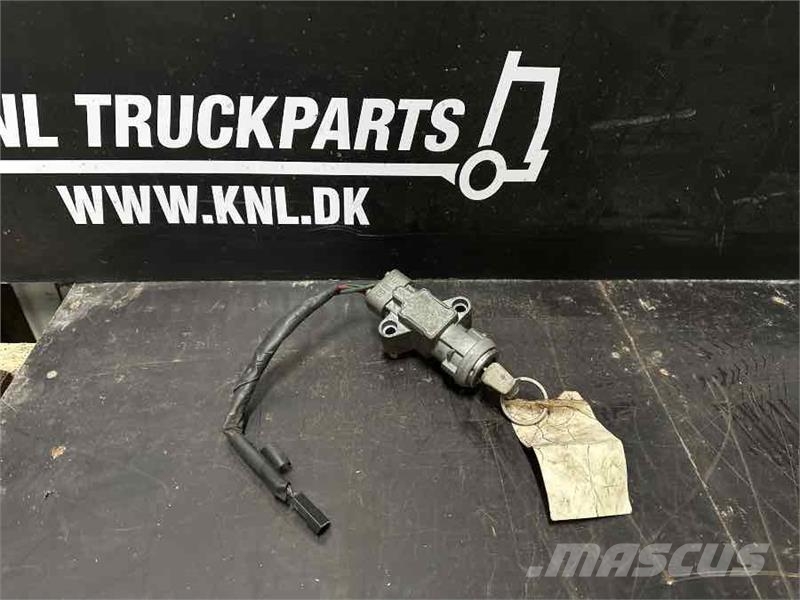 Iveco IGNITION SWITCH Cabins and interior